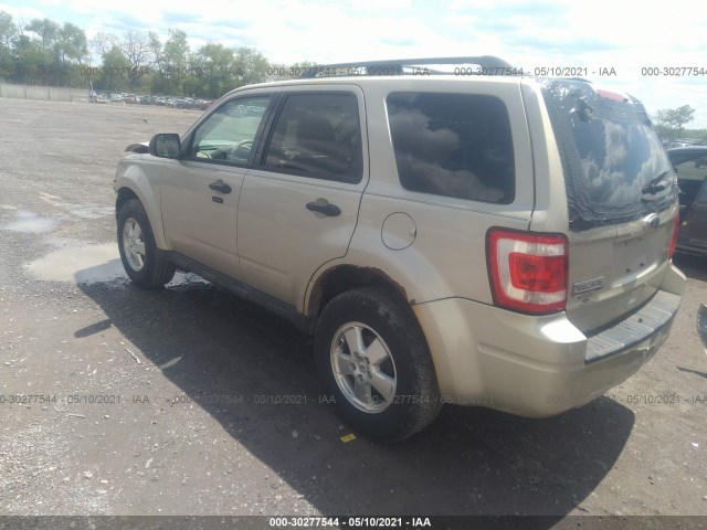 Photo 2 VIN: 1FMCU0D78CKA27623 - FORD ESCAPE 