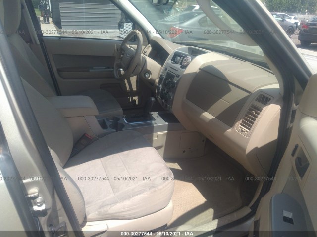 Photo 4 VIN: 1FMCU0D78CKA27623 - FORD ESCAPE 