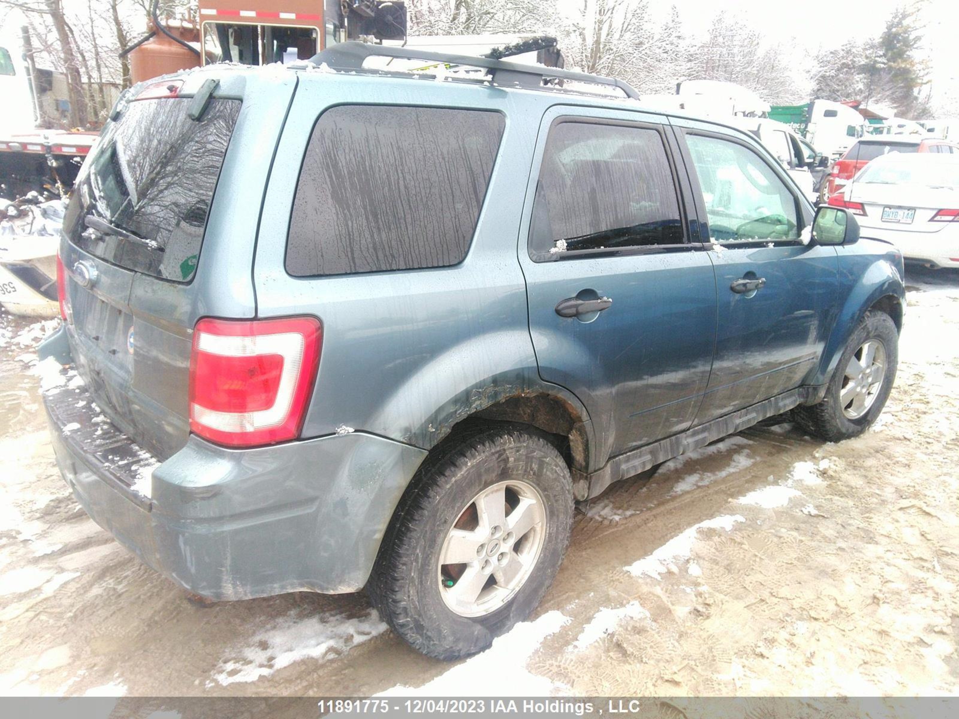 Photo 3 VIN: 1FMCU0D78CKB07536 - FORD ESCAPE 