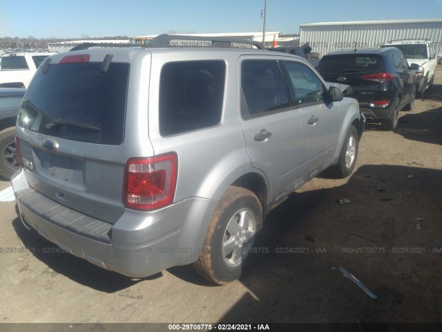 Photo 3 VIN: 1FMCU0D78CKC26476 - FORD ESCAPE 