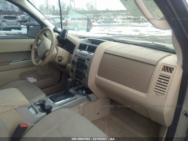 Photo 4 VIN: 1FMCU0D78CKC51250 - FORD ESCAPE 