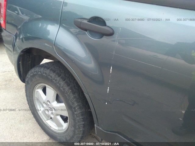 Photo 5 VIN: 1FMCU0D78CKC65584 - FORD ESCAPE 