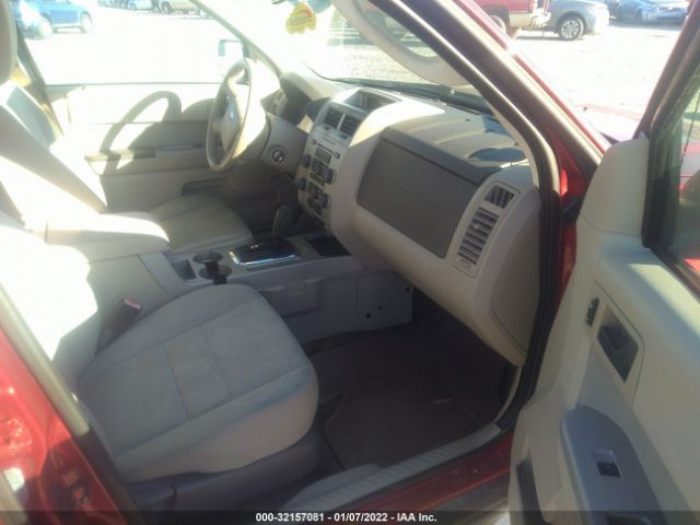 Photo 4 VIN: 1FMCU0D78CKC85690 - FORD ESCAPE 