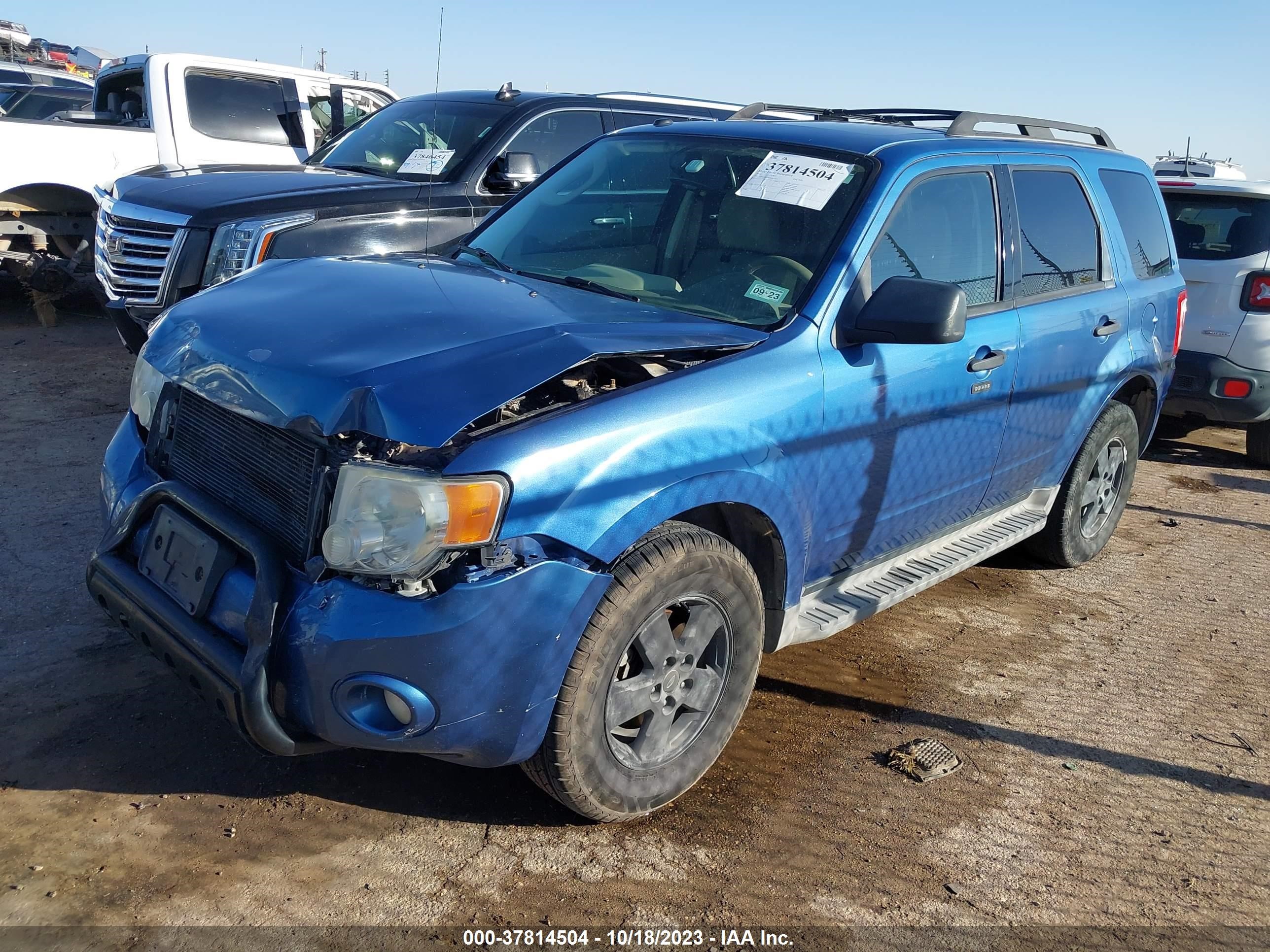 Photo 1 VIN: 1FMCU0D79AKB53664 - FORD ESCAPE 