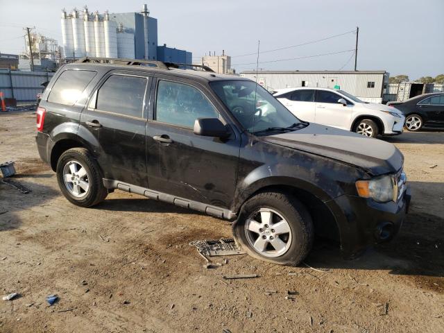 Photo 3 VIN: 1FMCU0D79AKC68328 - FORD ESCAPE XLT 