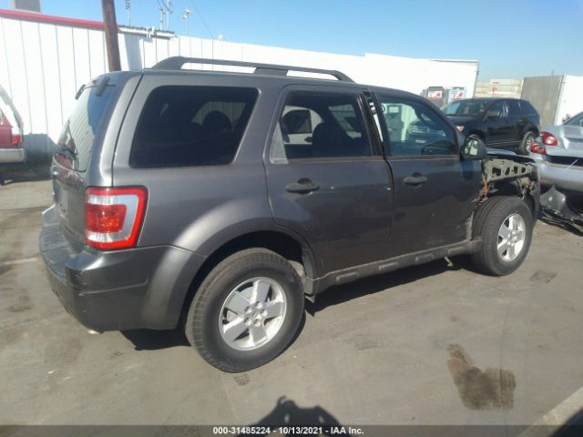 Photo 3 VIN: 1FMCU0D79AKC72265 - FORD ESCAPE 