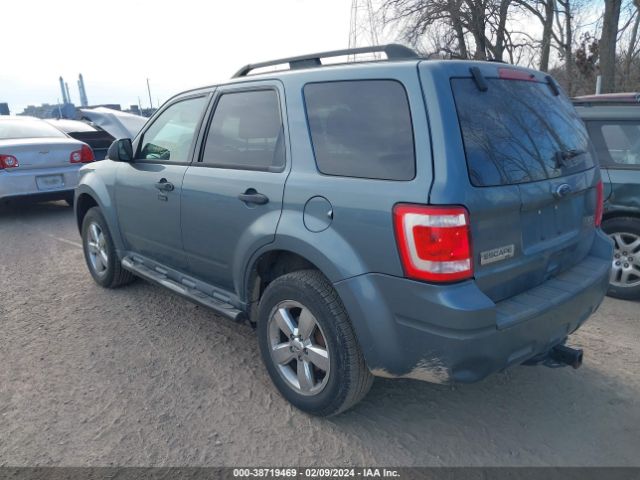 Photo 2 VIN: 1FMCU0D79AKD18337 - FORD ESCAPE 