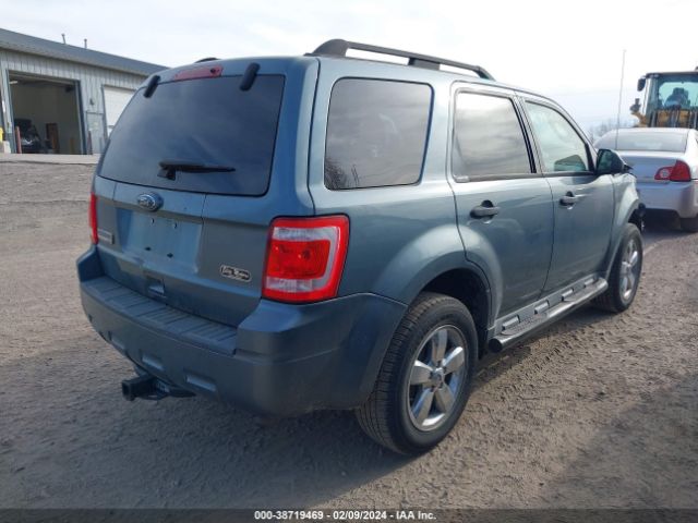 Photo 3 VIN: 1FMCU0D79AKD18337 - FORD ESCAPE 