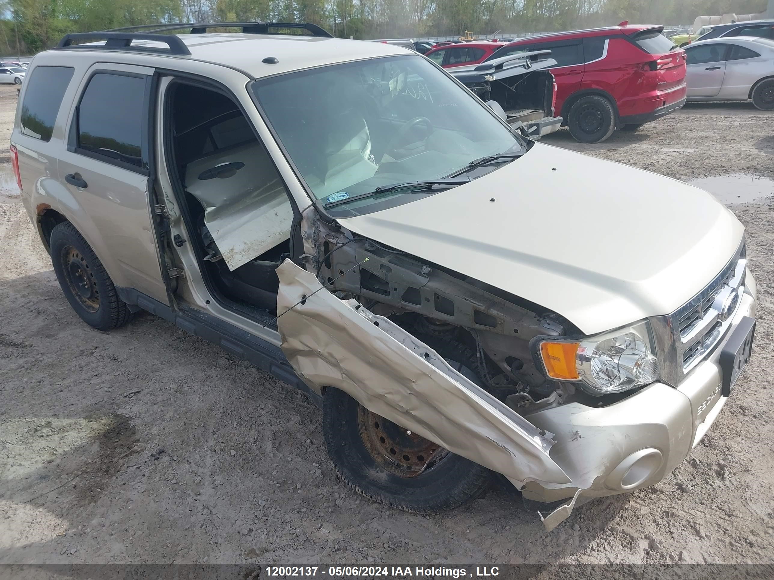 Photo 5 VIN: 1FMCU0D79CKA95199 - FORD ESCAPE 