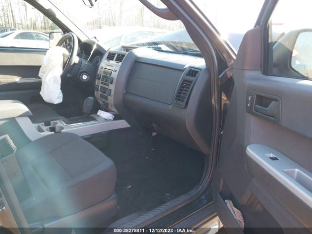 Photo 4 VIN: 1FMCU0D79CKC27653 - FORD ESCAPE 