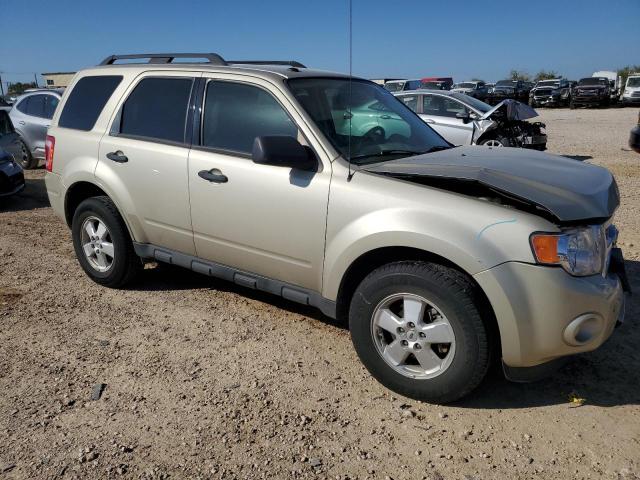 Photo 3 VIN: 1FMCU0D79CKC81423 - FORD ESCAPE XLT 