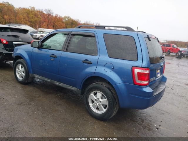 Photo 2 VIN: 1FMCU0D7XAKC88040 - FORD ESCAPE 