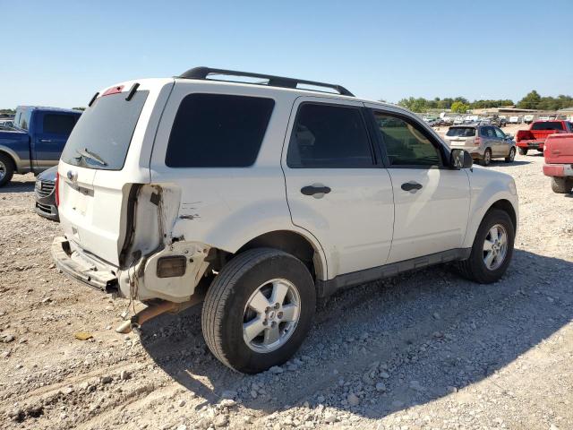 Photo 2 VIN: 1FMCU0D7XCKA17563 - FORD ESCAPE XLT 