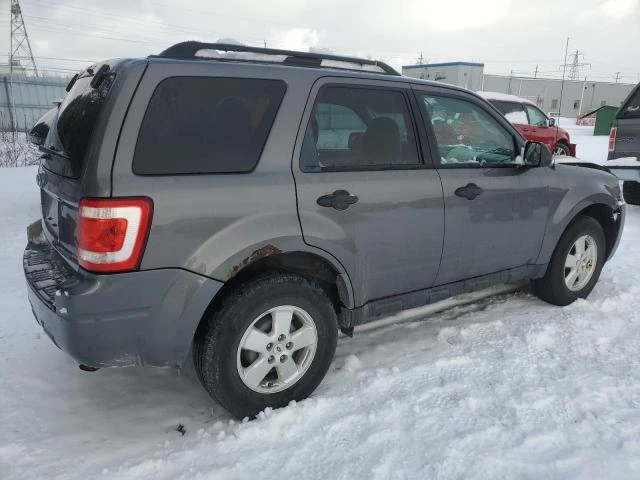 Photo 2 VIN: 1FMCU0D7XCKA52281 - FORD ESCAPE XLT 