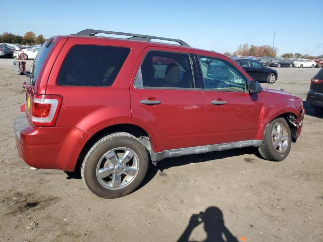 Photo 2 VIN: 1FMCU0D7XCKA81747 - FORD ESCAPE XLT 