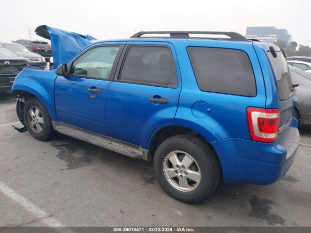 Photo 2 VIN: 1FMCU0D7XCKB05660 - FORD ESCAPE 