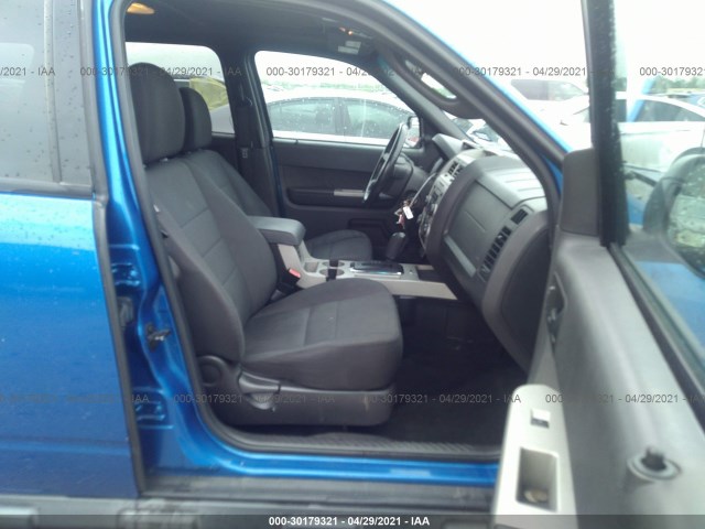 Photo 4 VIN: 1FMCU0D7XCKC06360 - FORD ESCAPE 