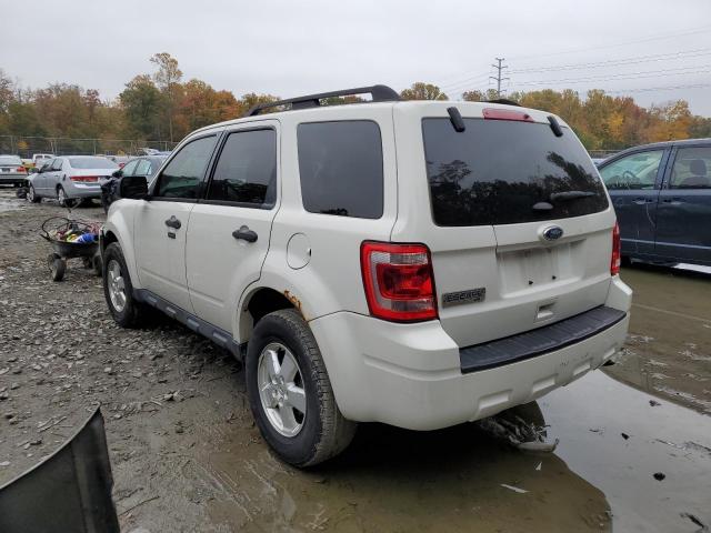 Photo 2 VIN: 1FMCU0D7XCKC62587 - FORD ESCAPE XLT 