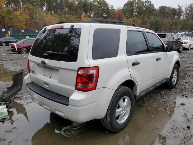 Photo 3 VIN: 1FMCU0D7XCKC62587 - FORD ESCAPE XLT 