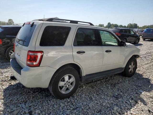 Photo 2 VIN: 1FMCU0D7XCKC67417 - FORD ESCAPE XLT 