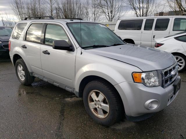 Photo 3 VIN: 1FMCU0D7XCKC68129 - FORD ESCAPE XLT 