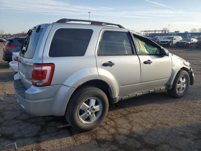 Photo 2 VIN: 1FMCU0DG0AKA05743 - FORD ESCAPE 