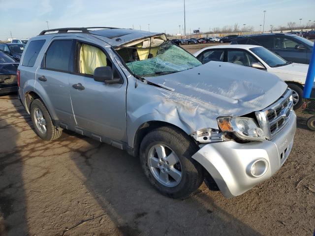 Photo 3 VIN: 1FMCU0DG0AKA05743 - FORD ESCAPE 