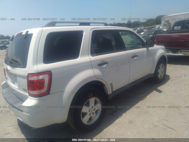 Photo 3 VIN: 1FMCU0DG0AKA63500 - FORD ESCAPE 