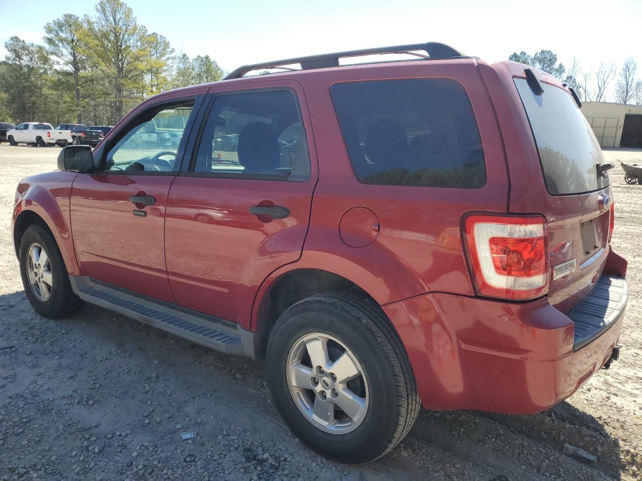 Photo 1 VIN: 1FMCU0DG0BKA12452 - FORD ESCAPE 