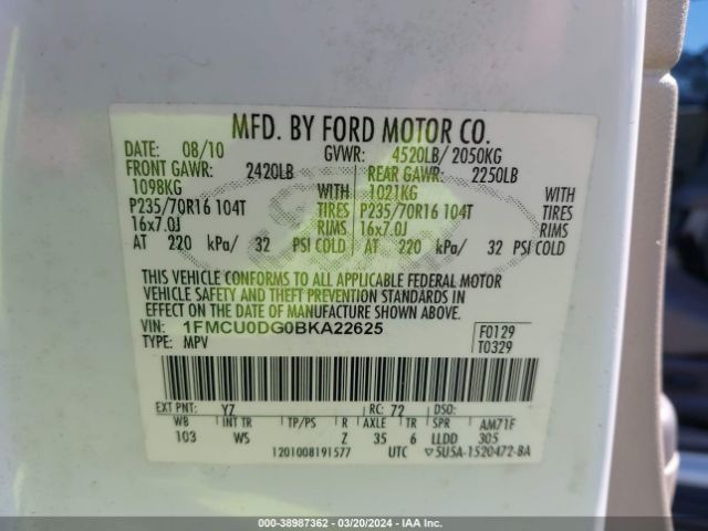 Photo 8 VIN: 1FMCU0DG0BKA22625 - FORD ESCAPE 