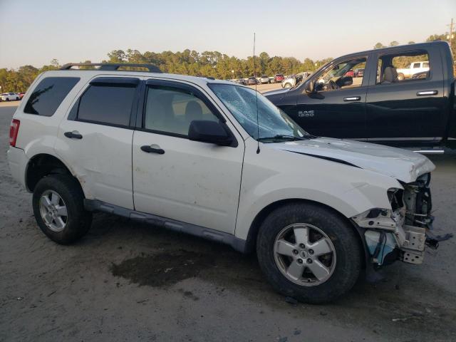 Photo 3 VIN: 1FMCU0DG0BKA52854 - FORD ESCAPE XLT 