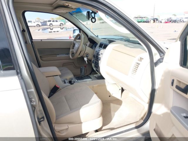 Photo 4 VIN: 1FMCU0DG0BKA81898 - FORD ESCAPE 