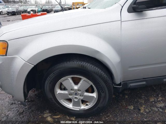 Photo 5 VIN: 1FMCU0DG0BKC21531 - FORD ESCAPE 