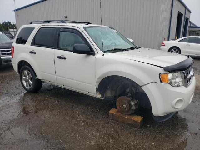 Photo 3 VIN: 1FMCU0DG0CKA99237 - FORD ESCAPE XLT 