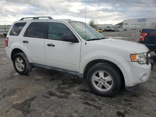 Photo 3 VIN: 1FMCU0DG0CKC27704 - FORD ESCAPE XLT 