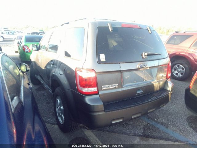 Photo 2 VIN: 1FMCU0DG1AKA10157 - FORD ESCAPE 