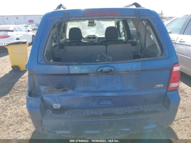 Photo 5 VIN: 1FMCU0DG1AKA93704 - FORD ESCAPE 