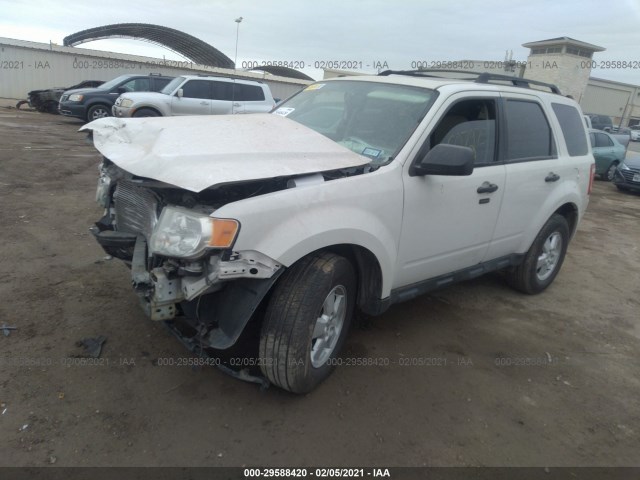 Photo 1 VIN: 1FMCU0DG1AKC07975 - FORD ESCAPE 