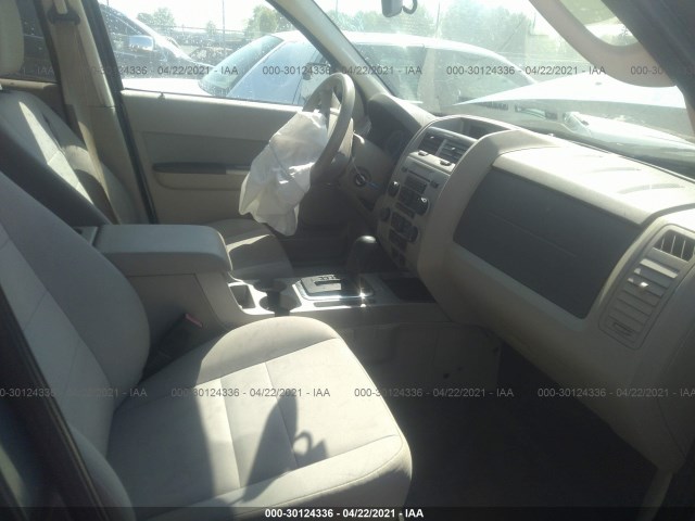 Photo 4 VIN: 1FMCU0DG1BKC37639 - FORD ESCAPE 