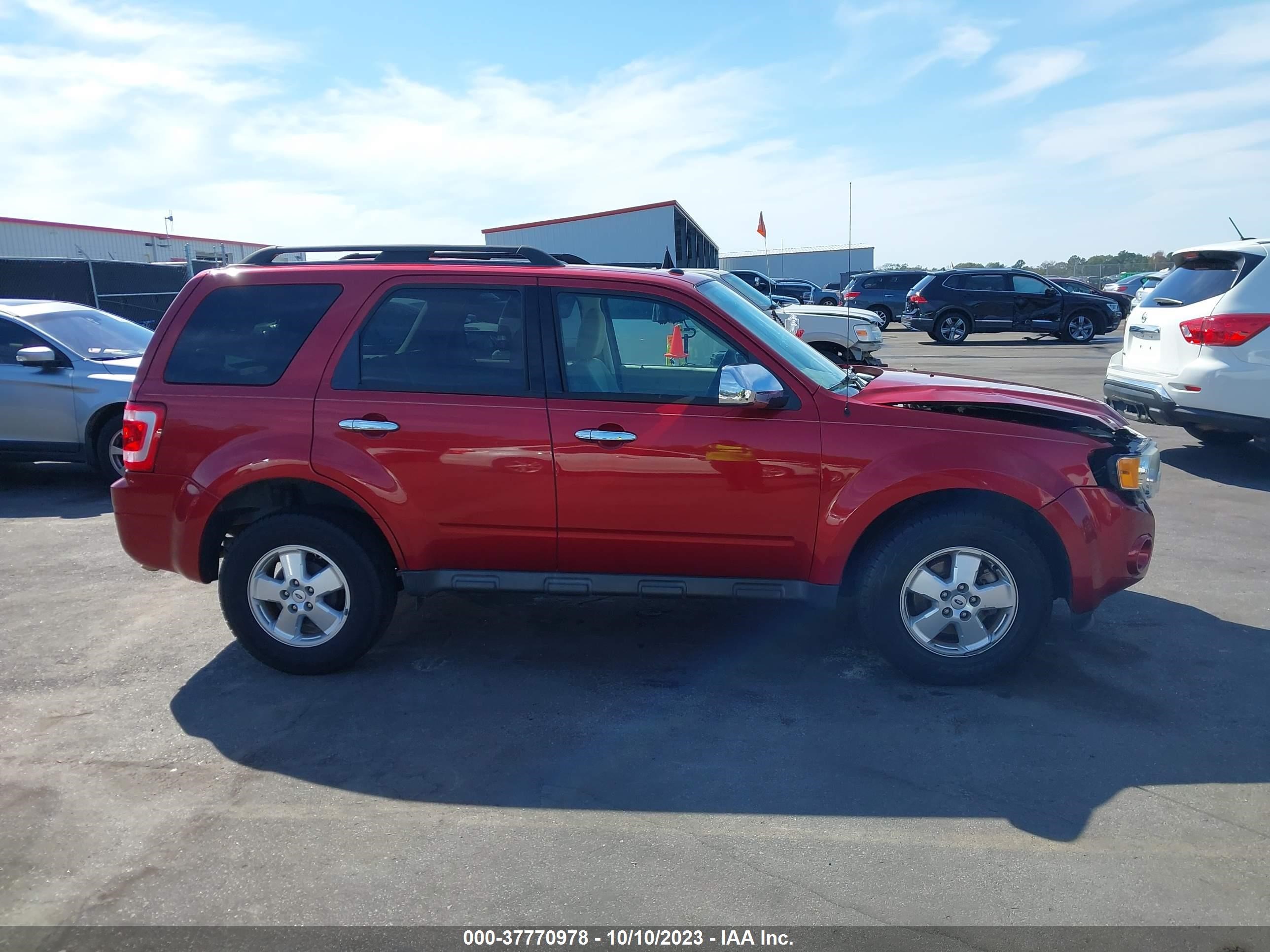 Photo 12 VIN: 1FMCU0DG1CKA41492 - FORD ESCAPE 