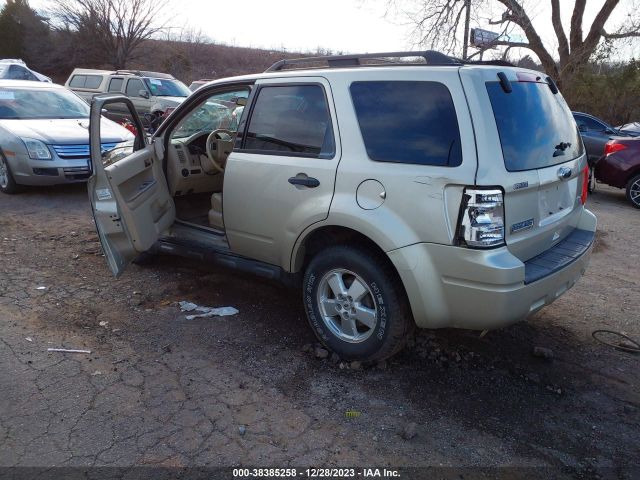 Photo 2 VIN: 1FMCU0DG1CKA75335 - FORD ESCAPE 