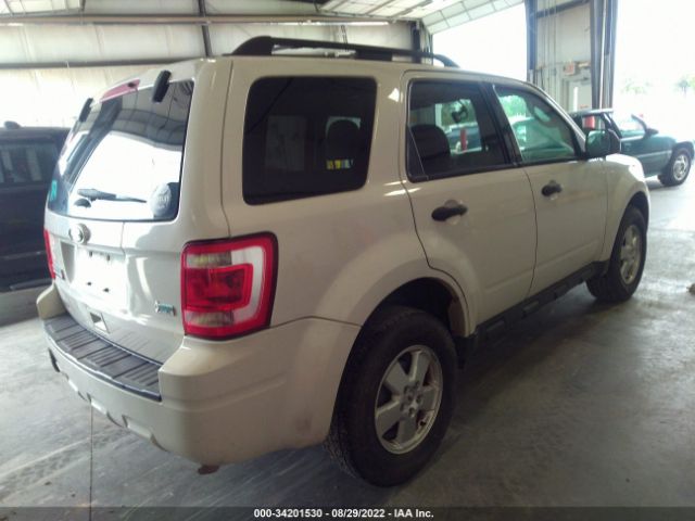 Photo 3 VIN: 1FMCU0DG1CKA83984 - FORD ESCAPE 