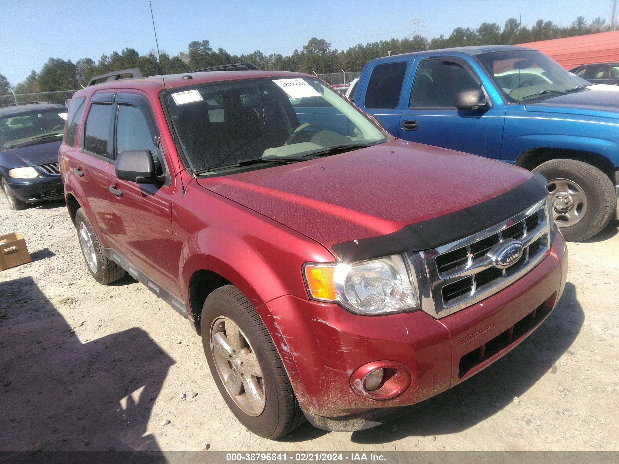 Photo 0 VIN: 1FMCU0DG1CKB38515 - FORD ESCAPE 