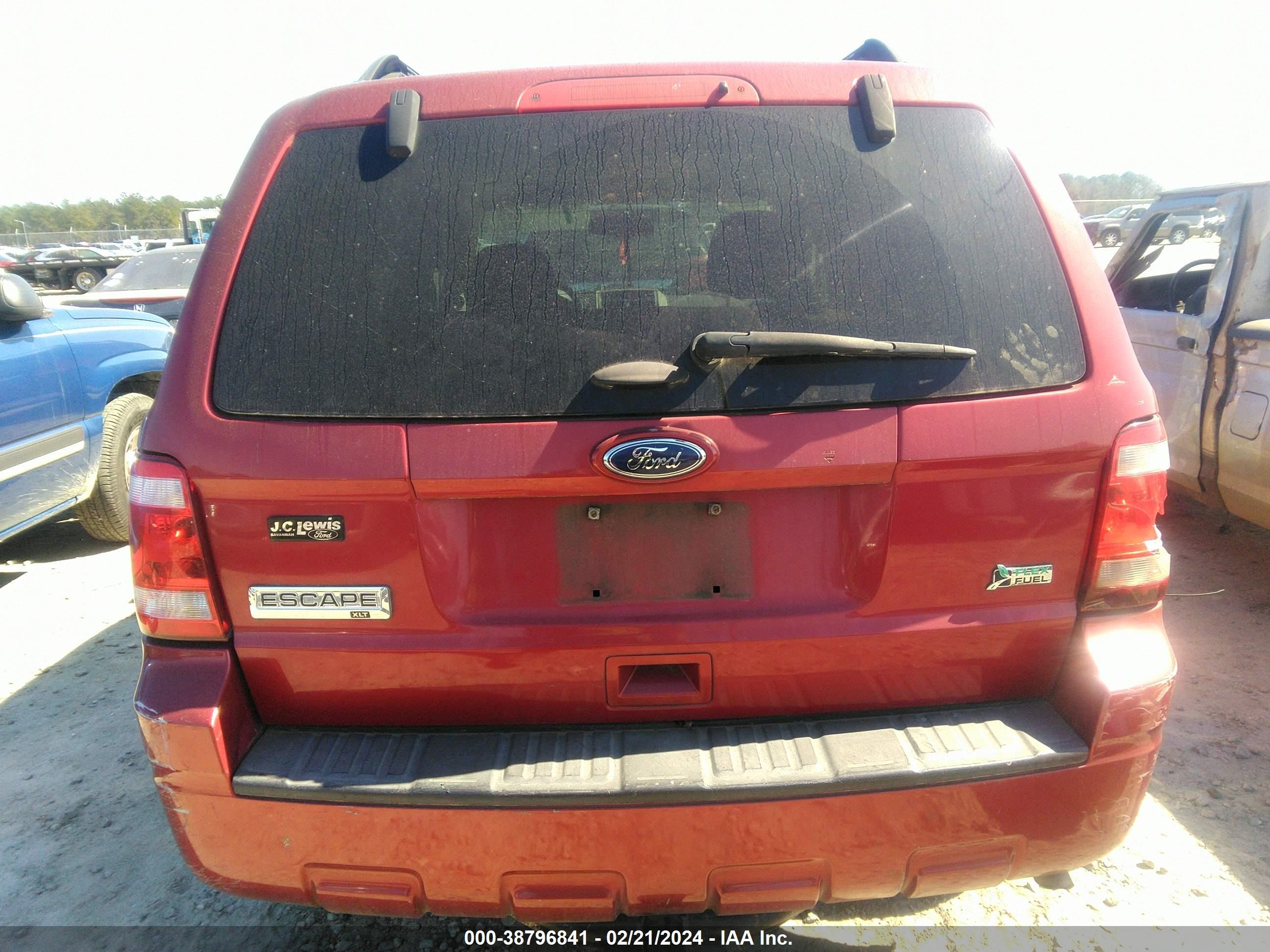 Photo 5 VIN: 1FMCU0DG1CKB38515 - FORD ESCAPE 