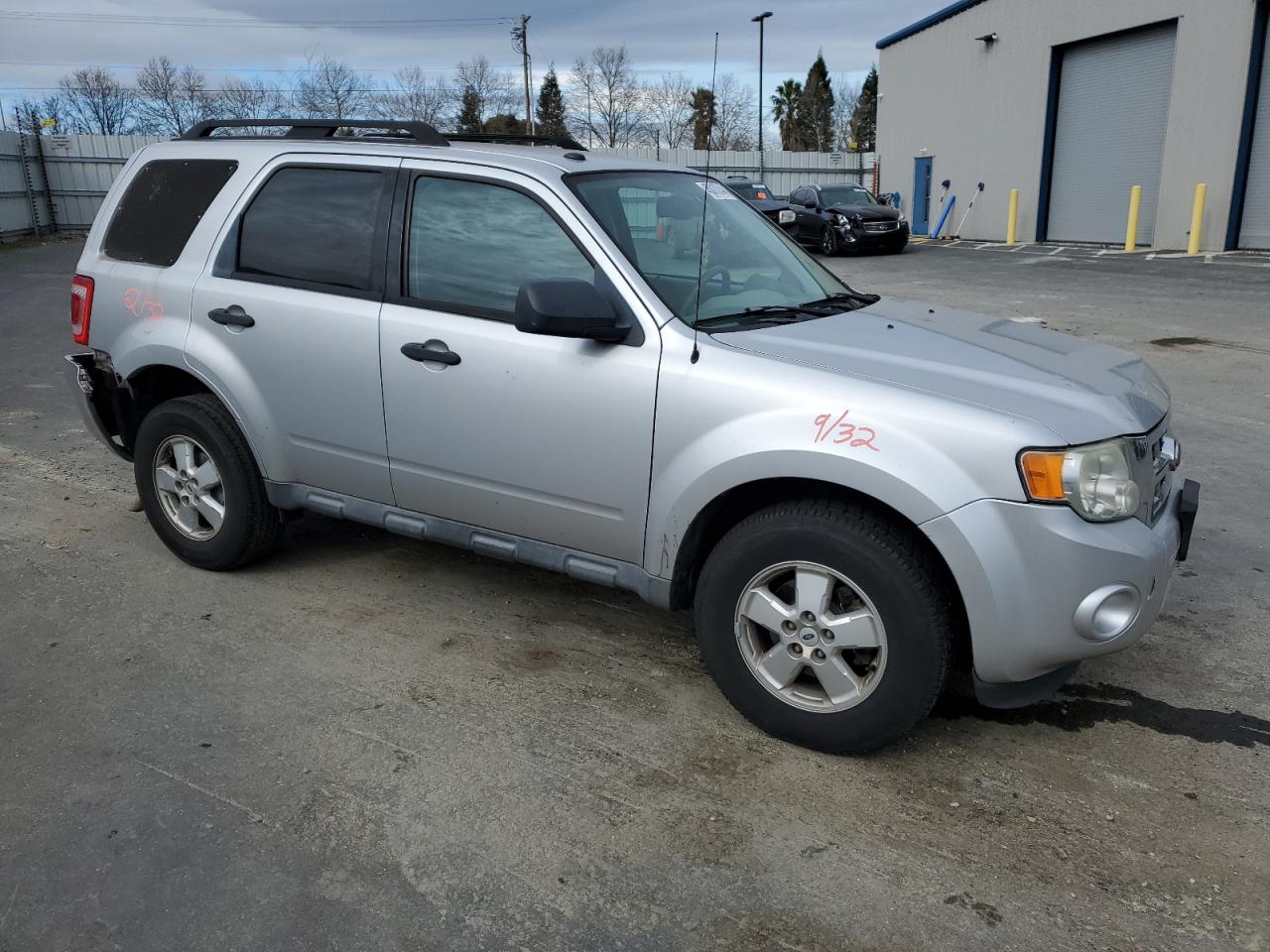 Photo 3 VIN: 1FMCU0DG2AKA36198 - FORD ESCAPE 