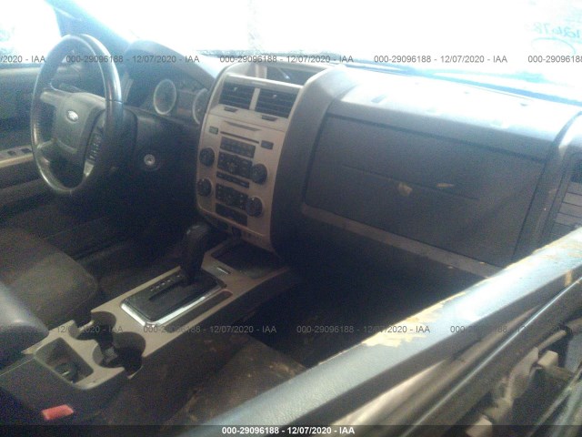 Photo 4 VIN: 1FMCU0DG2AKA94781 - FORD ESCAPE 