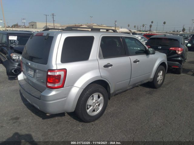 Photo 3 VIN: 1FMCU0DG2AKC43755 - FORD ESCAPE 