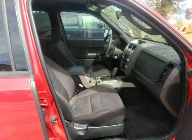 Photo 4 VIN: 1FMCU0DG2AKC65898 - FORD ESCAPE 