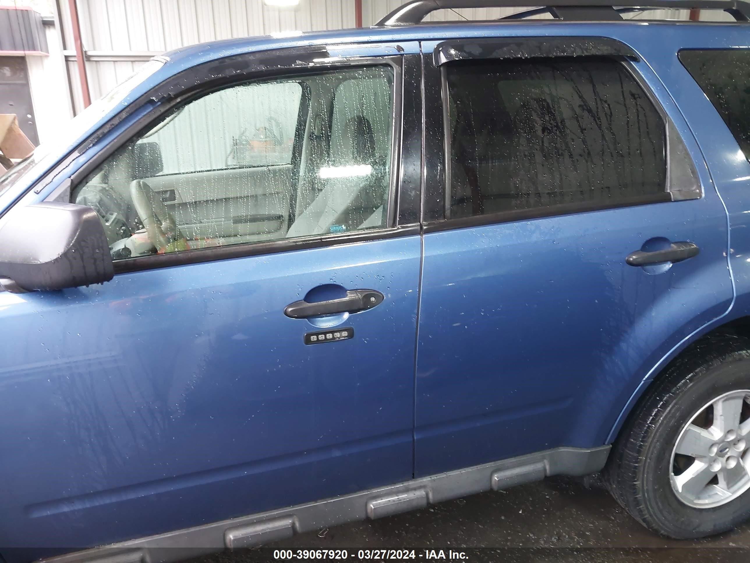 Photo 14 VIN: 1FMCU0DG2AKD00004 - FORD ESCAPE 