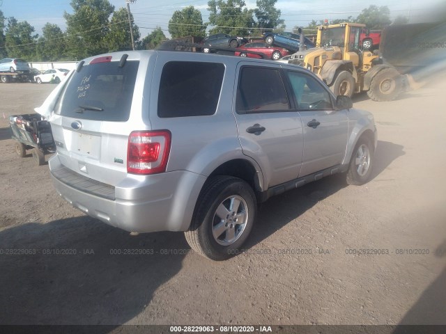 Photo 3 VIN: 1FMCU0DG2CKB01280 - FORD ESCAPE 